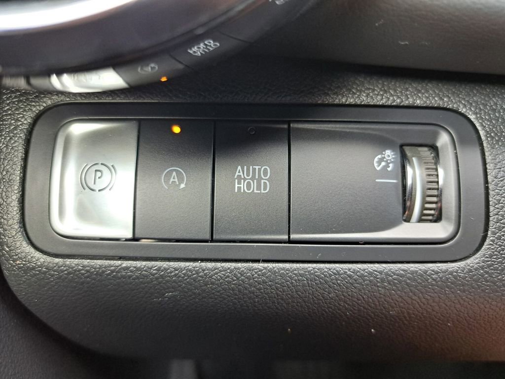 Used 2025 Chevrolet Equinox LT FWD image 15