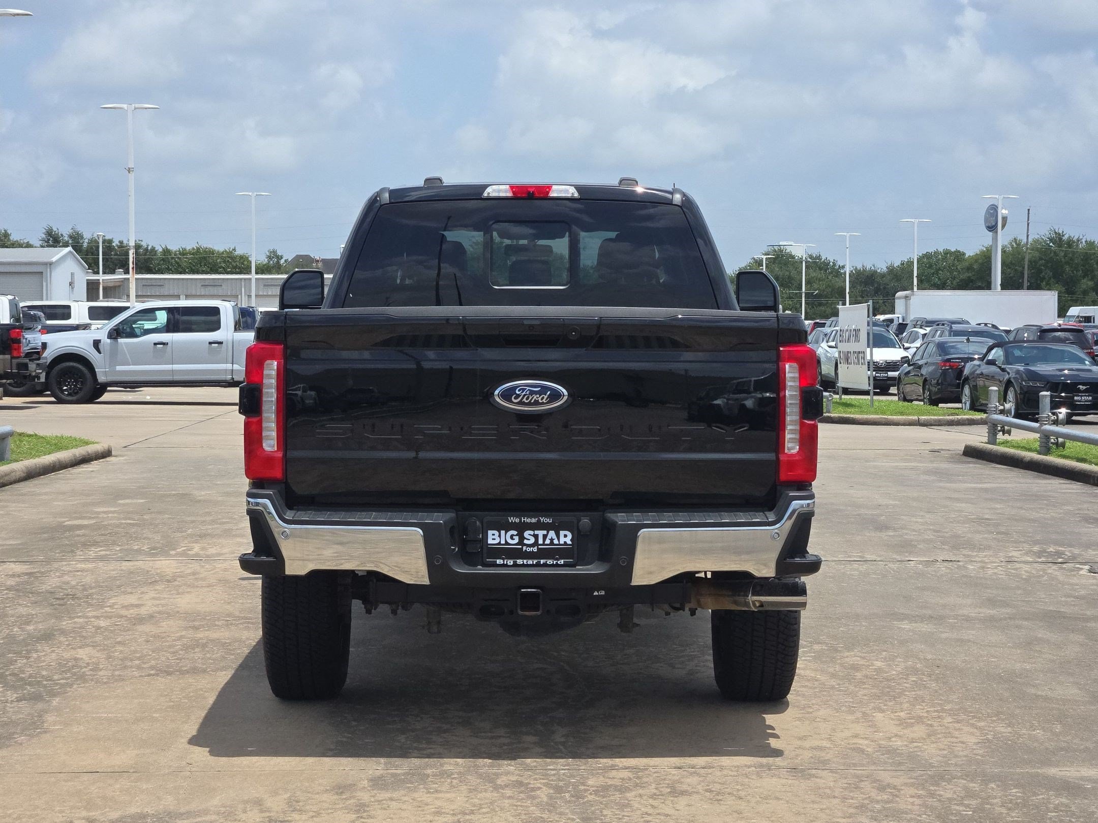 Certified 2025 Ford F350 Lariat w/ Lariat Ultimate Package AWD/4WD image 6