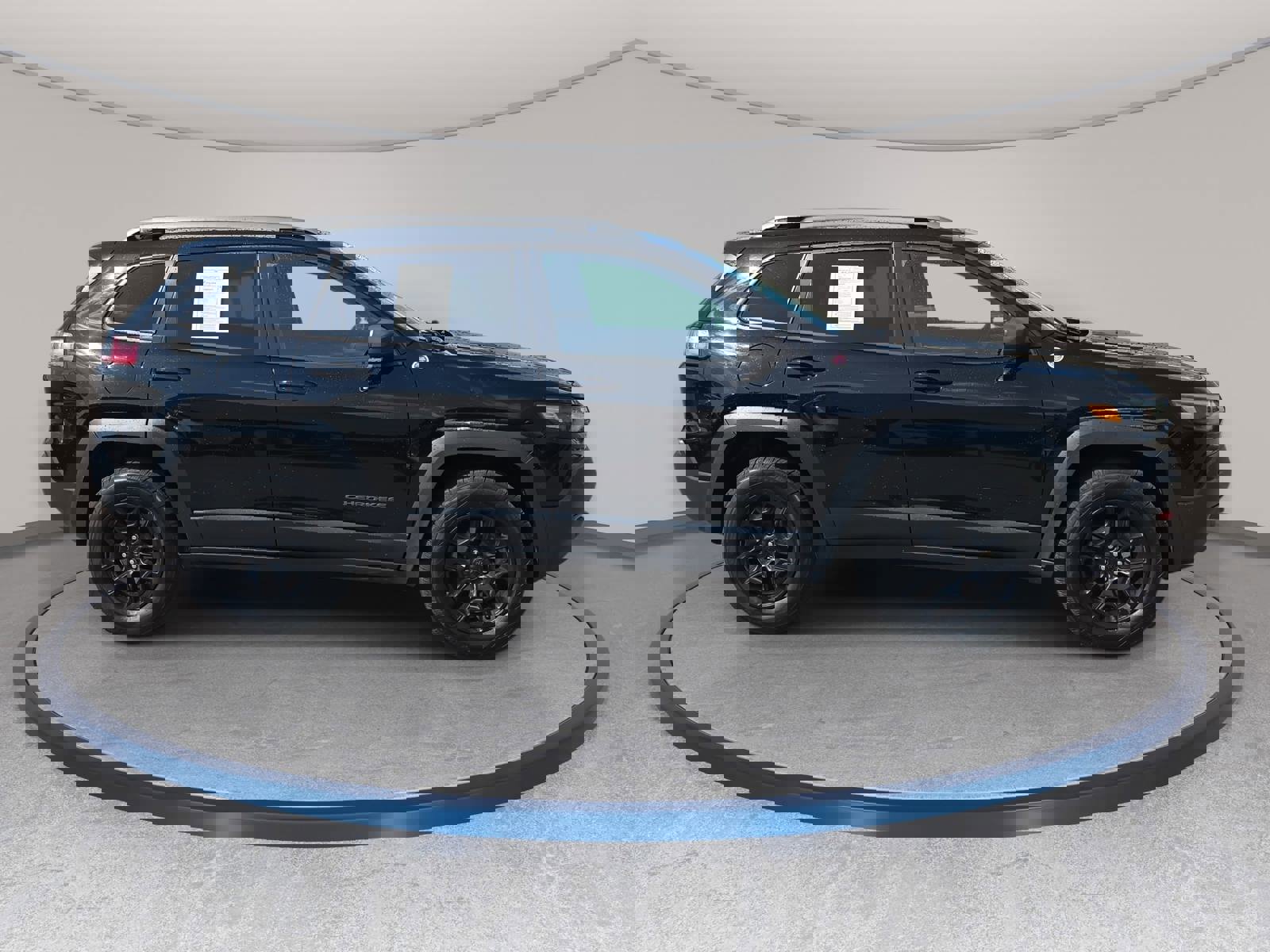 Used 2020 Jeep Cherokee Trailhawk w/ Cold Weather Group image 4