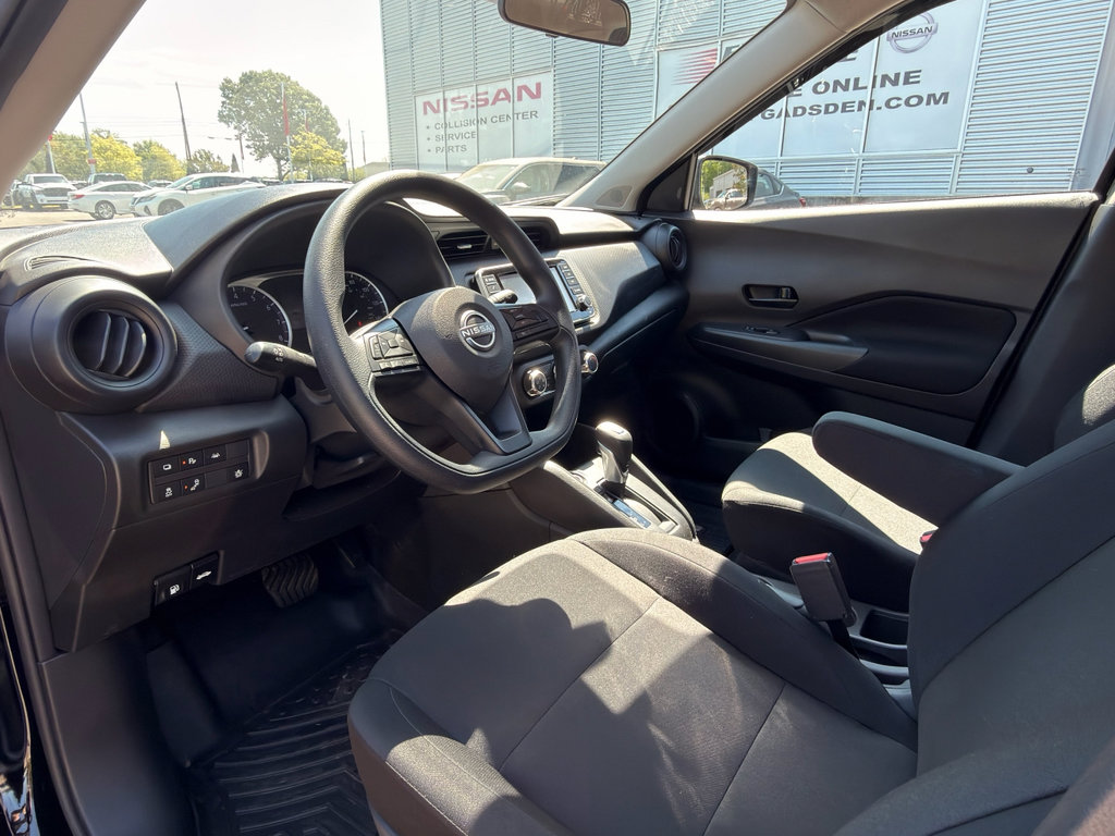 Certified 2025 Nissan Kicks Play S image 11