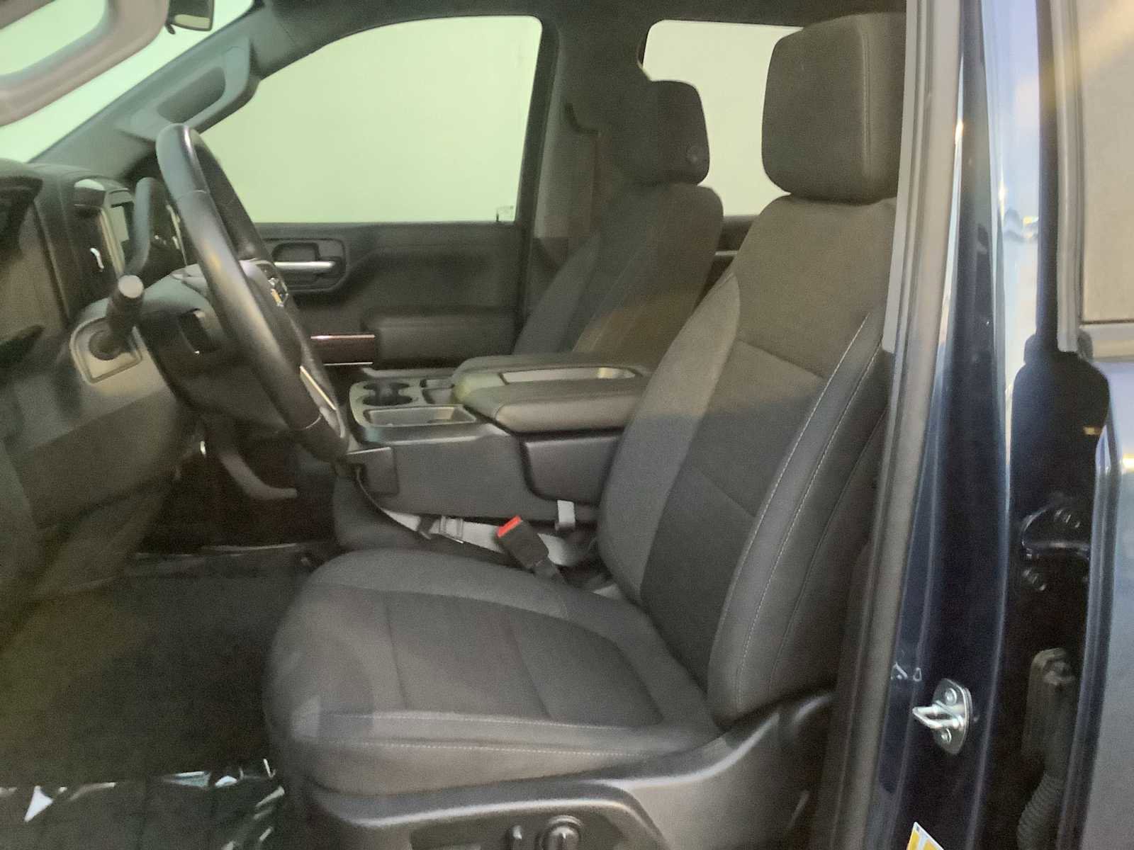 Used 2021 Chevrolet Silverado 1500 LT image 11