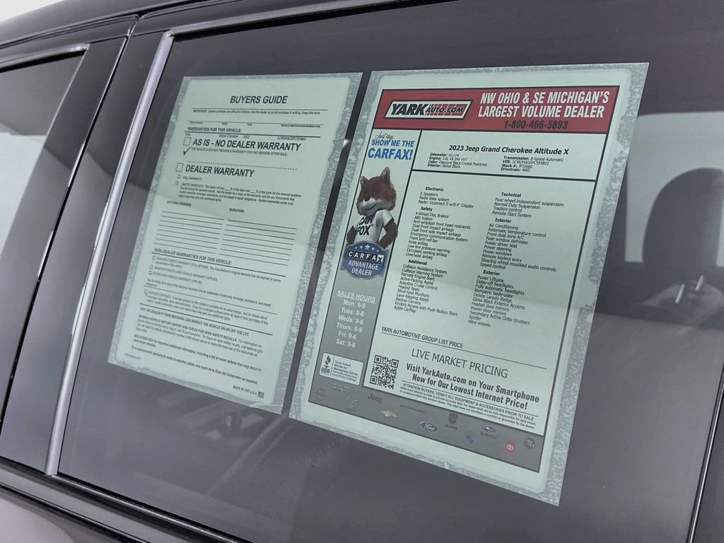 Certified 2023 Jeep Grand Cherokee Altitude AWD/4WD image 16