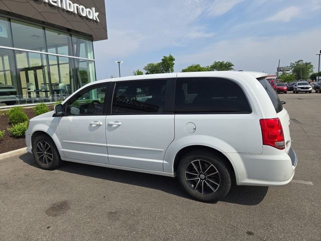 Used 2017 Dodge Grand Caravan GT FWD image 2