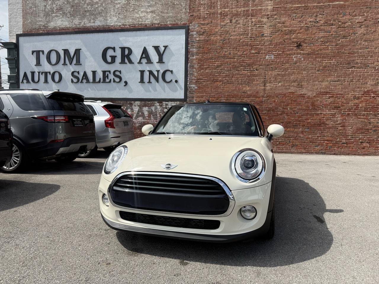 Used 2016 MINI Cooper Convertible FWD image 6
