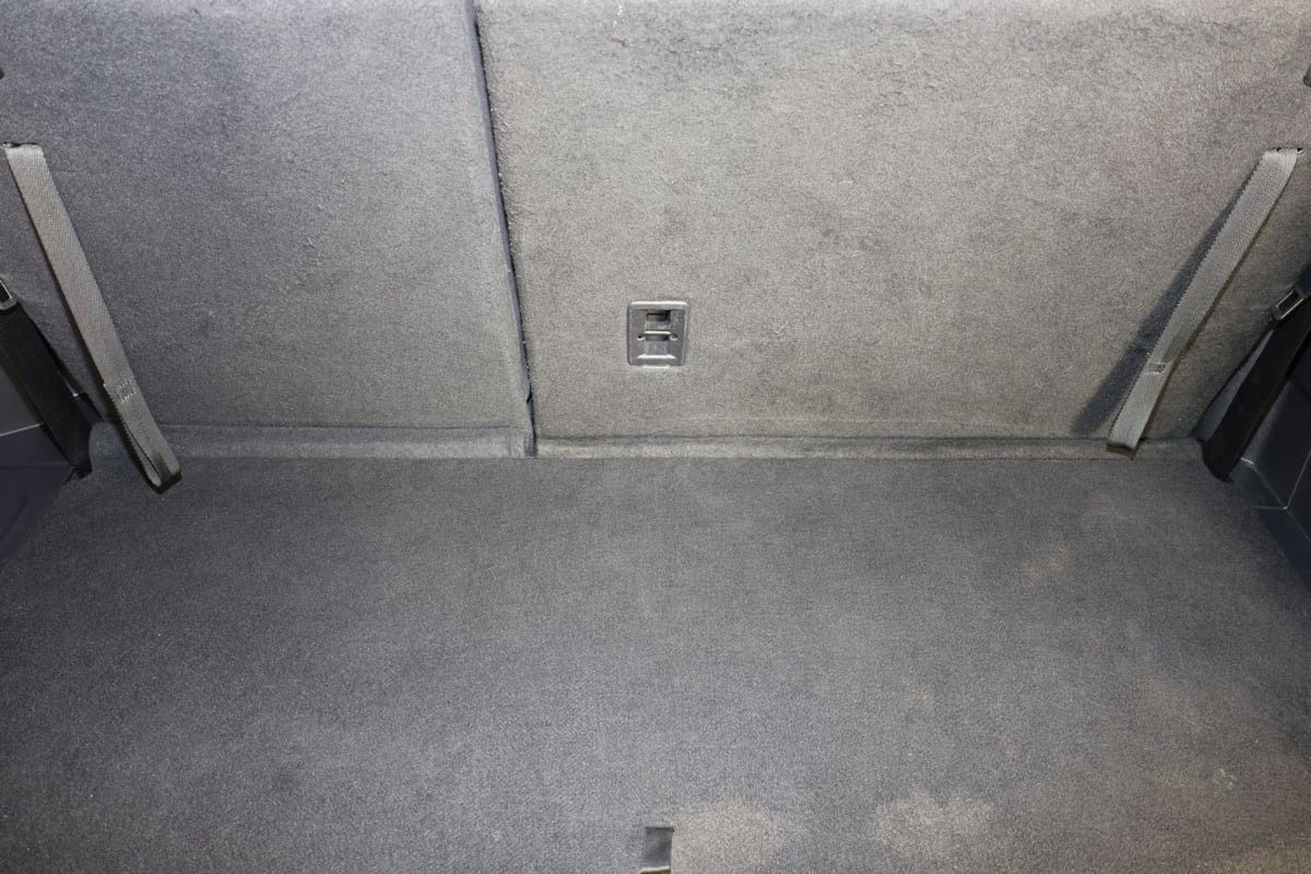 Used 2020 Toyota Highlander XLE FWD image 18