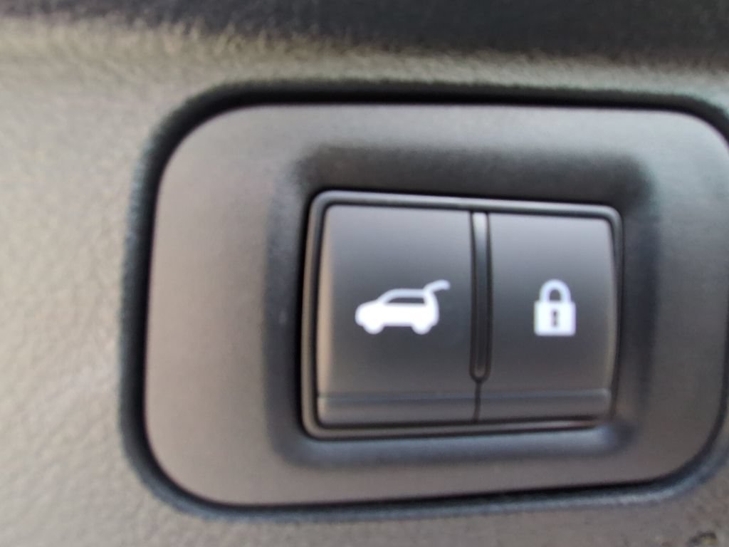 Used 2026 INFINITI QX80 Luxe w/ Cargo Package RWD image 32