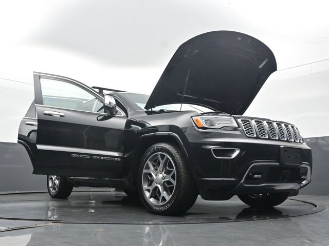 Used 2020 Jeep Grand Cherokee Overland AWD/4WD image 58