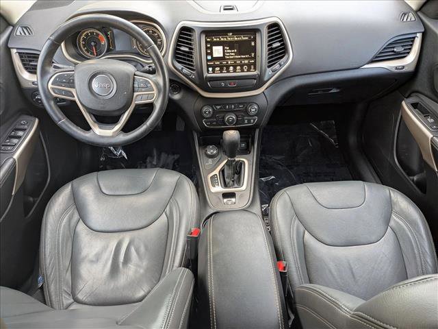 Used 2017 Jeep Cherokee Latitude w/ Safety/Convenience Group image 17