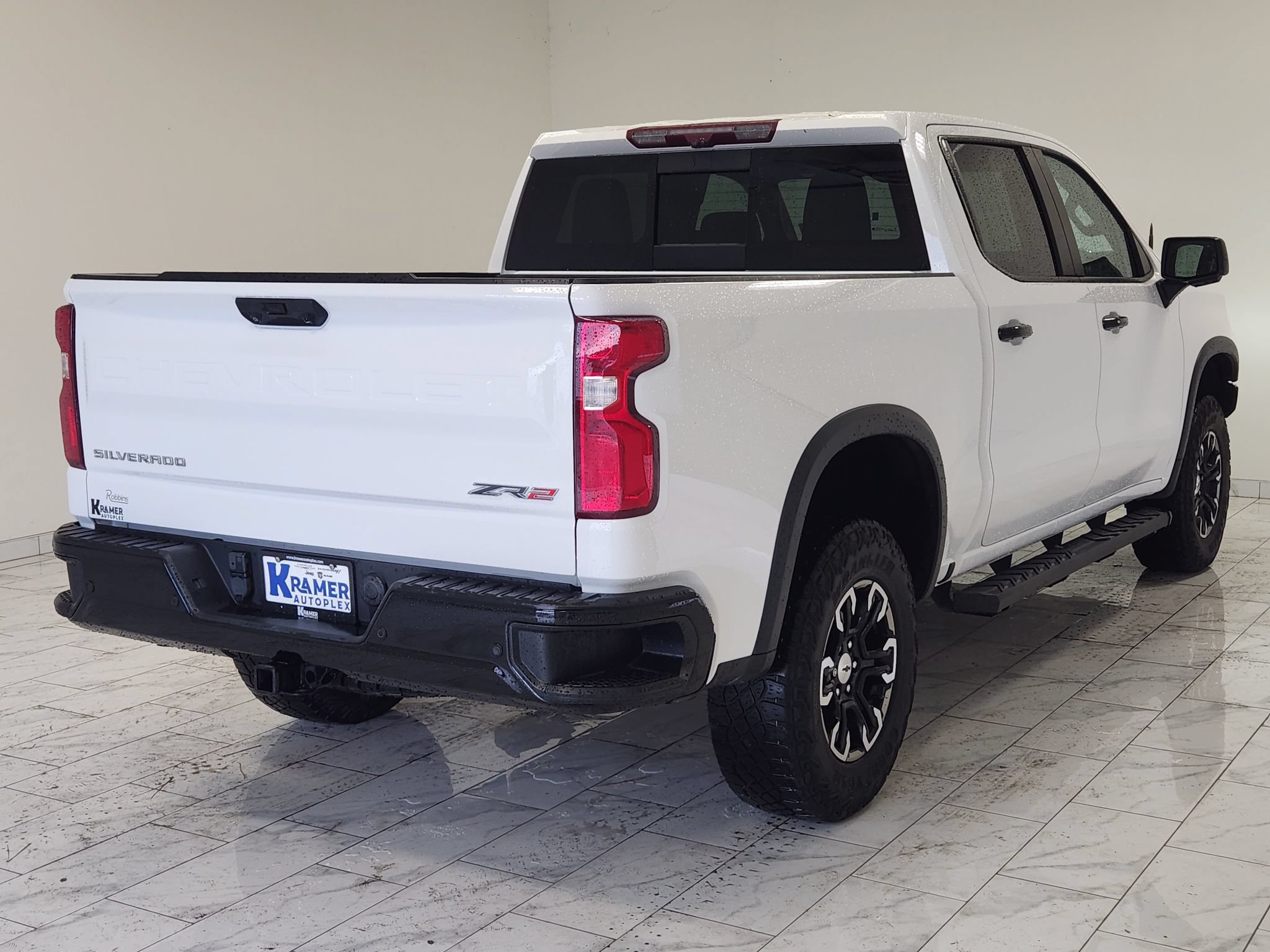 Used 2022 Chevrolet Silverado 1500 ZR2 w/ Technology Package AWD/4WD image 5