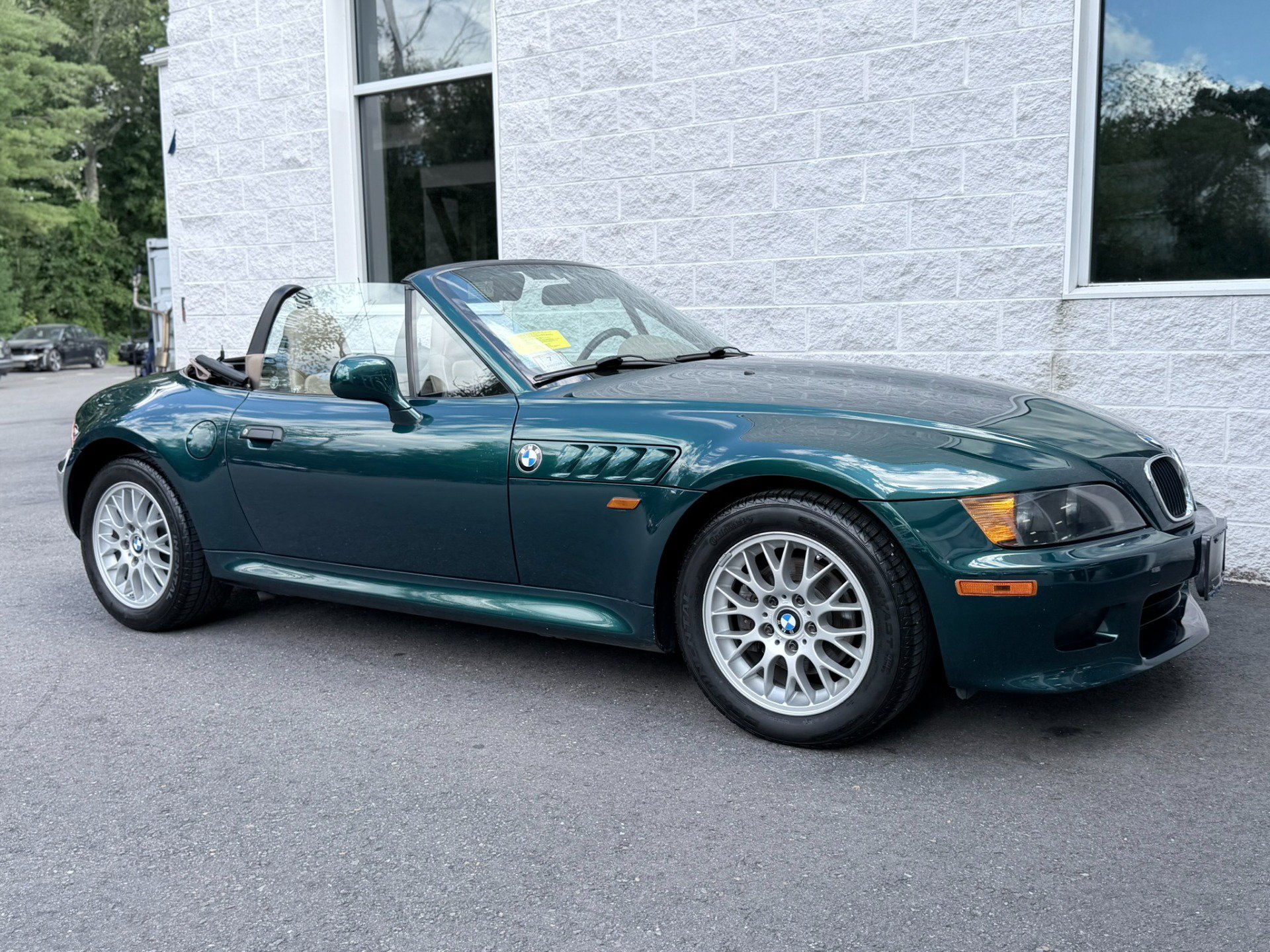 Used 1999 BMW Z3 2.5i RWD image 32