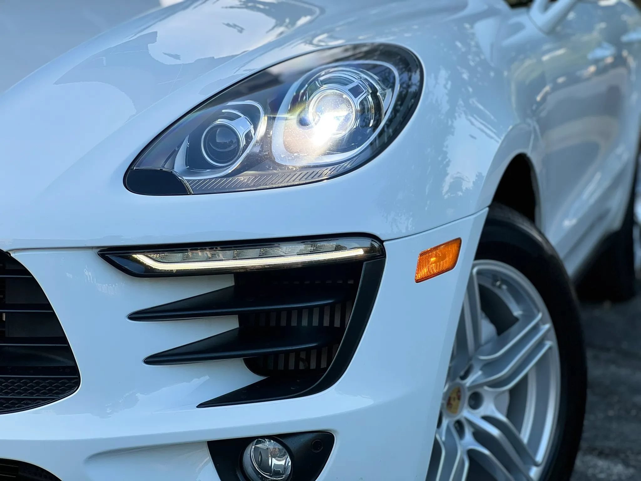 Used 2017 Porsche Macan S AWD/4WD image 12