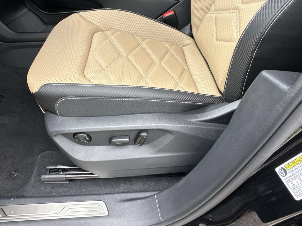New 2026 Volkswagen Atlas Cross Sport SE AWD/4WD image 13