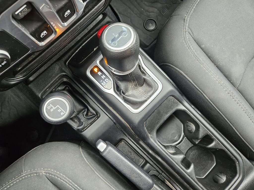 Used 2019 Jeep Wrangler Sport S image 24