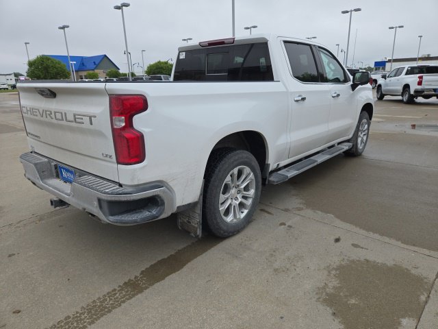 Used 2024 Chevrolet Silverado 1500 LTZ AWD/4WD image 5