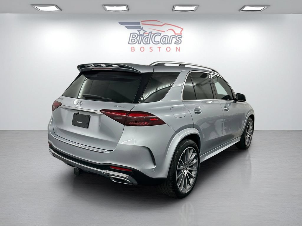 Used 2024 Mercedes-Benz GLE 450 4MATIC w/ AMG Line Exterior image 4