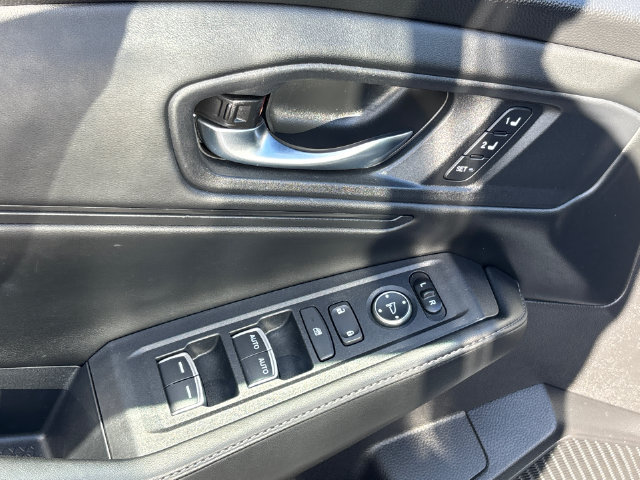Used 2025 Honda Accord Sport image 25