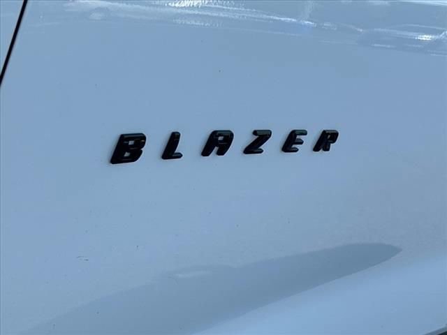 Used 2021 Chevrolet Blazer LT w/ LPO, Black Accent Package image 6