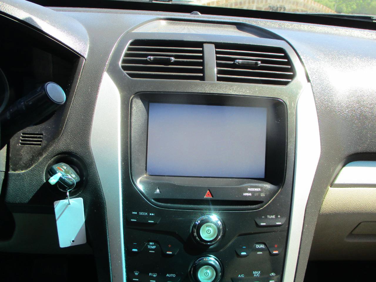 Used 2012 Ford Explorer XLT FWD image 14