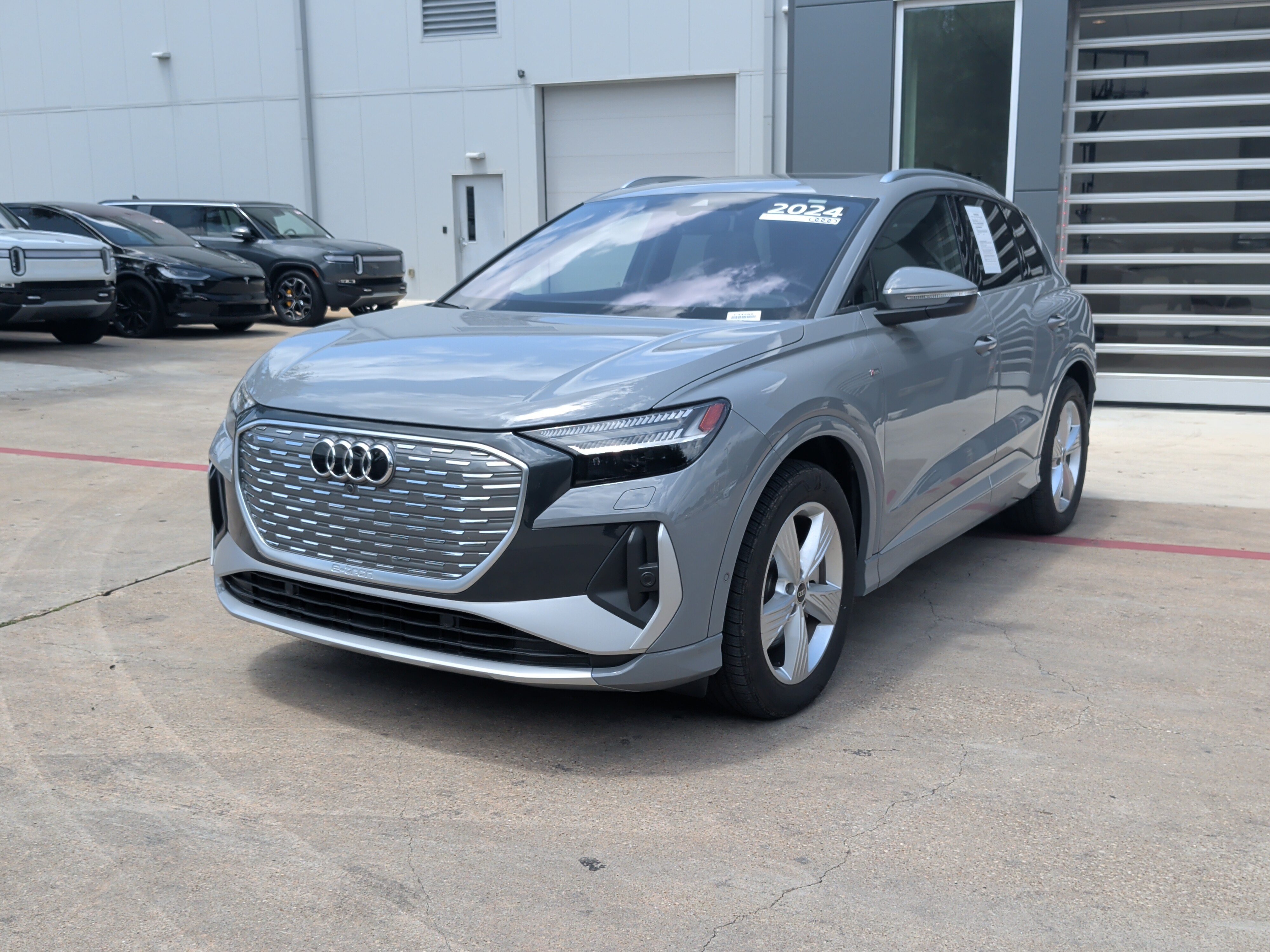Certified 2024 Audi Q4 e-tron Prestige AWD/4WD image 5