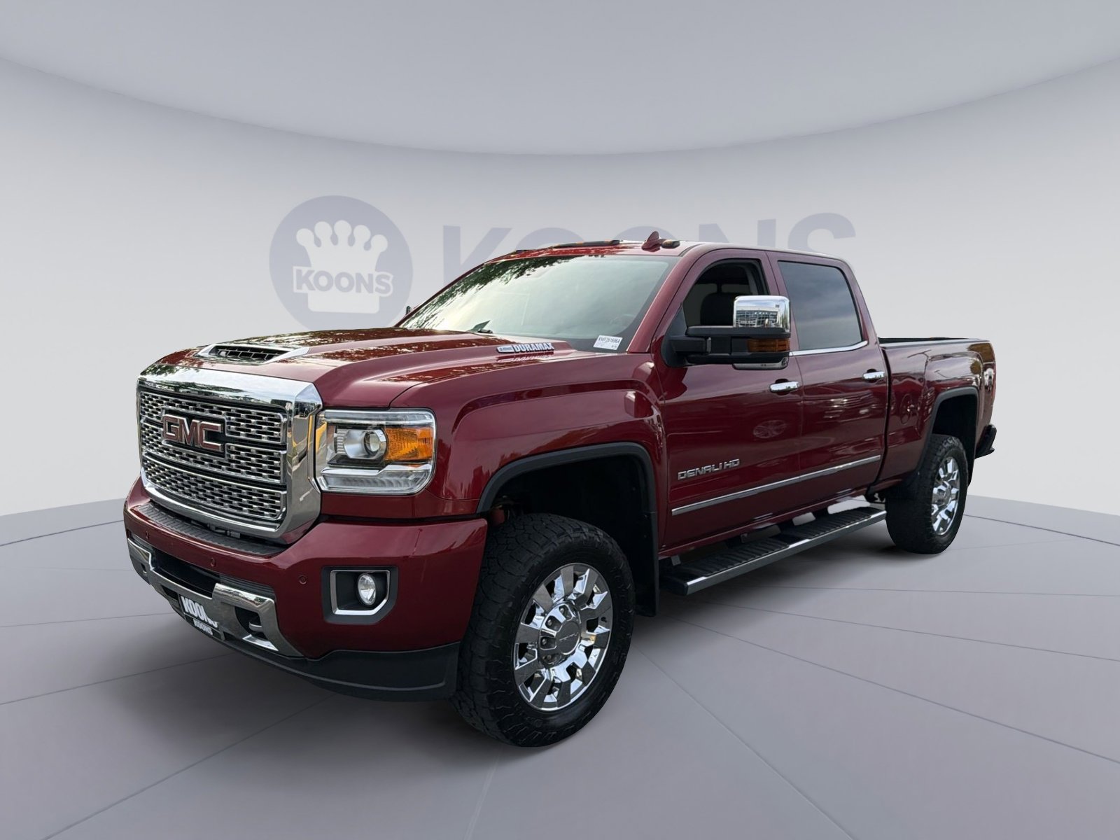Used 2018 GMC Sierra 2500 Denali w/ Duramax Plus Package AWD/4WD image 1