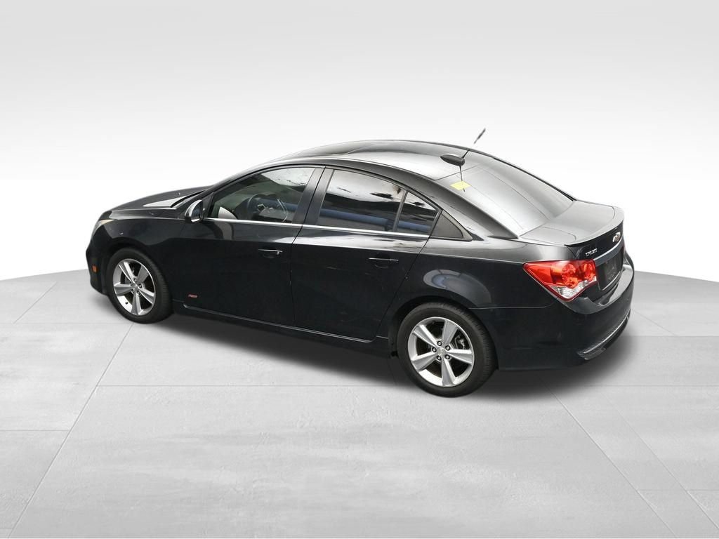 Used 2016 Chevrolet Cruze LT w/ Sun, Sound and Sport Package FWD image 19