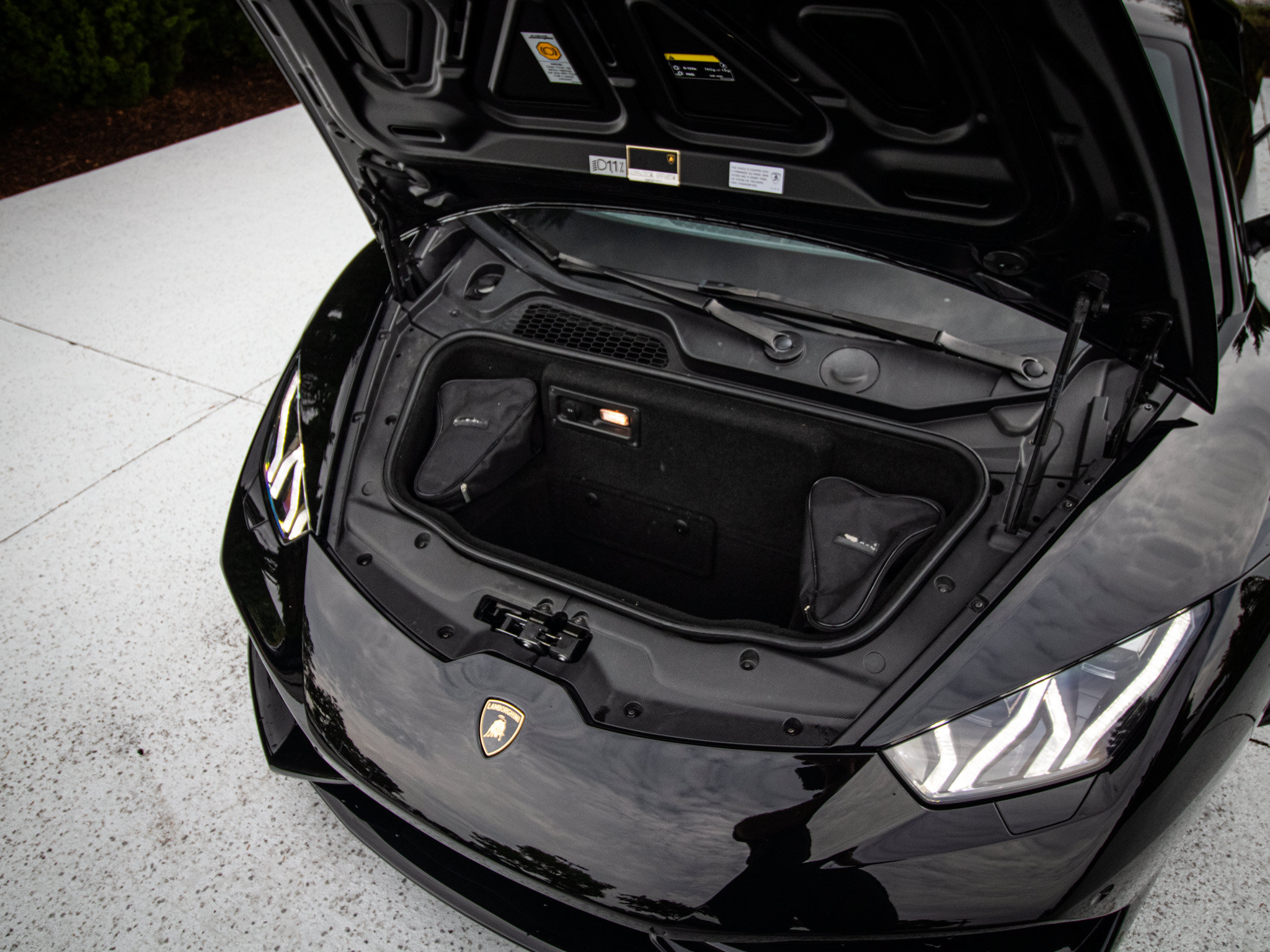 Used 2015 Lamborghini Huracan LP 610-4 AWD/4WD image 32