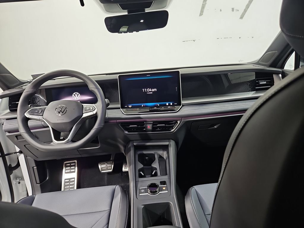 New 2026 Volkswagen Tiguan SE R-Line image 12