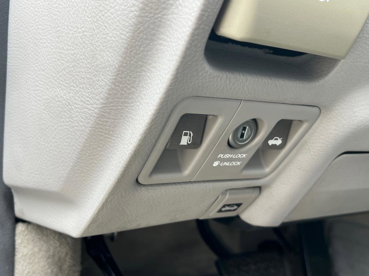 Used 2005 Lexus LS 430 image 78