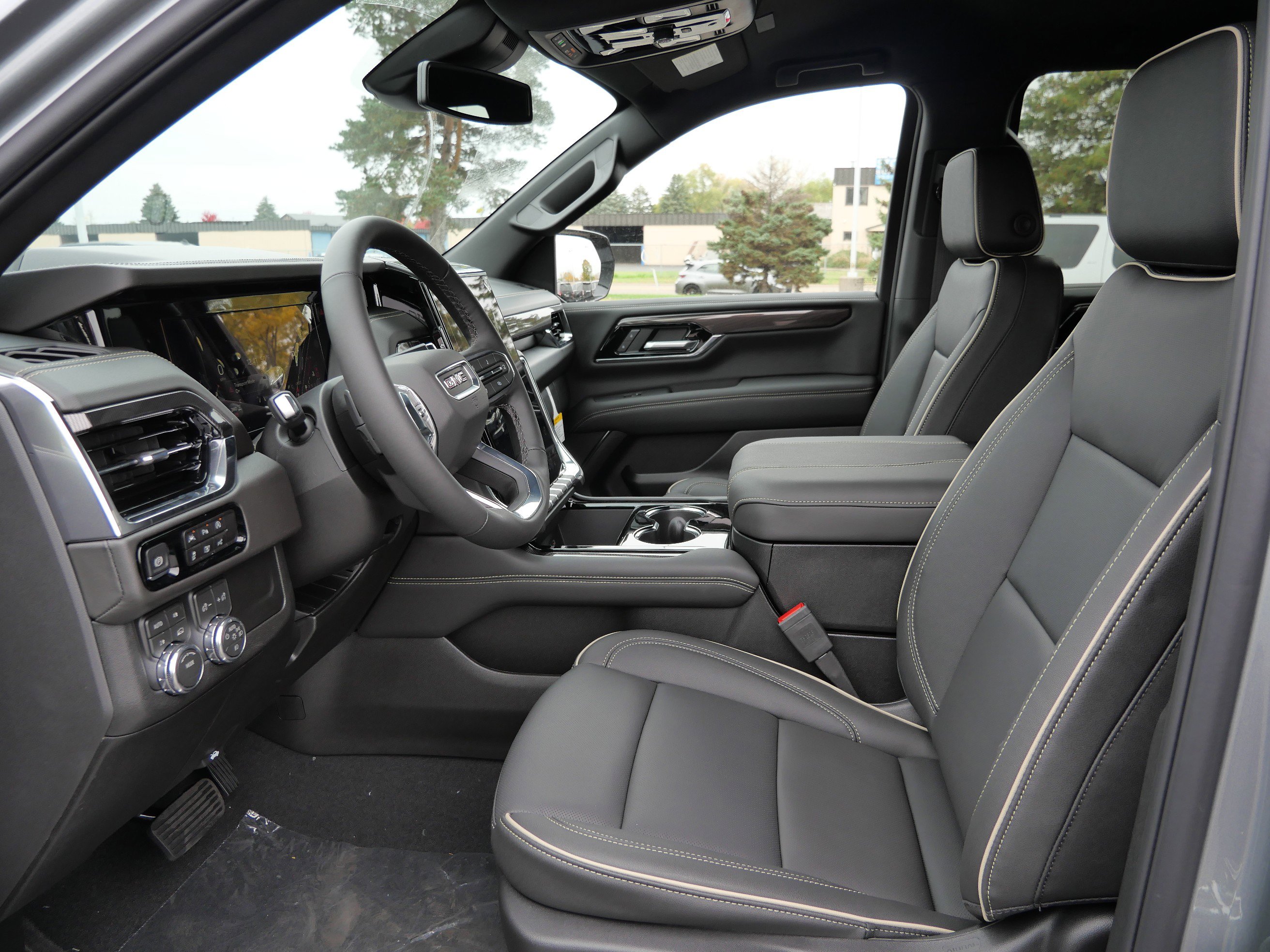 New 2026 GMC Yukon XL Elevation image 3