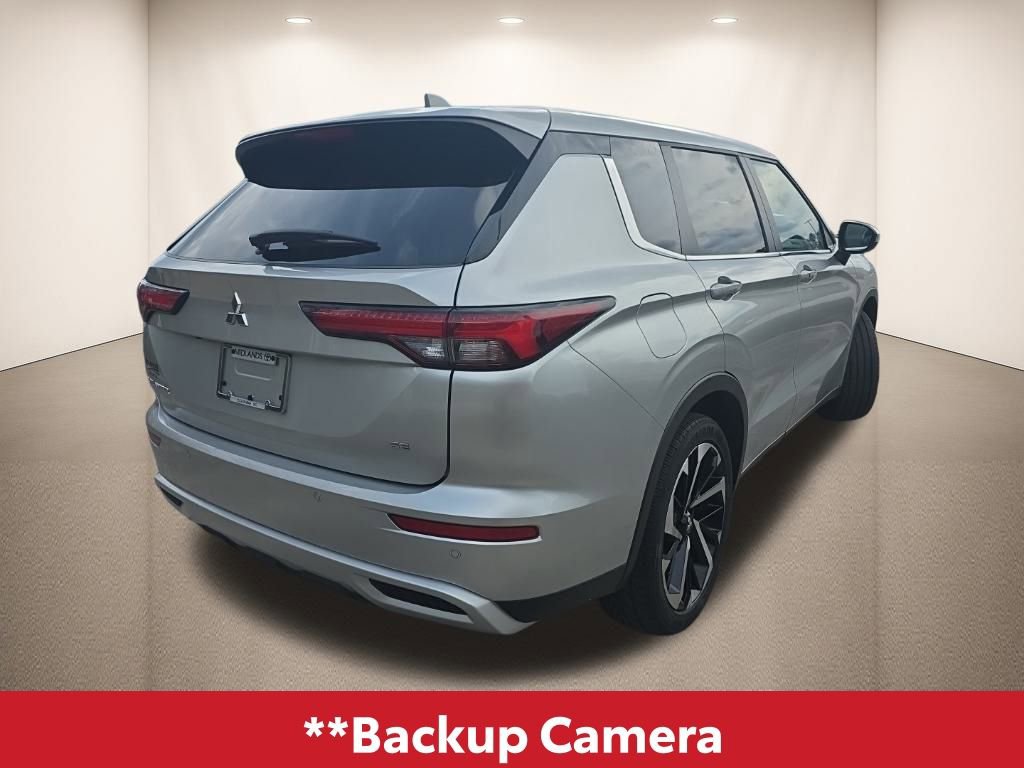 Used 2024 Mitsubishi Outlander SE image 4