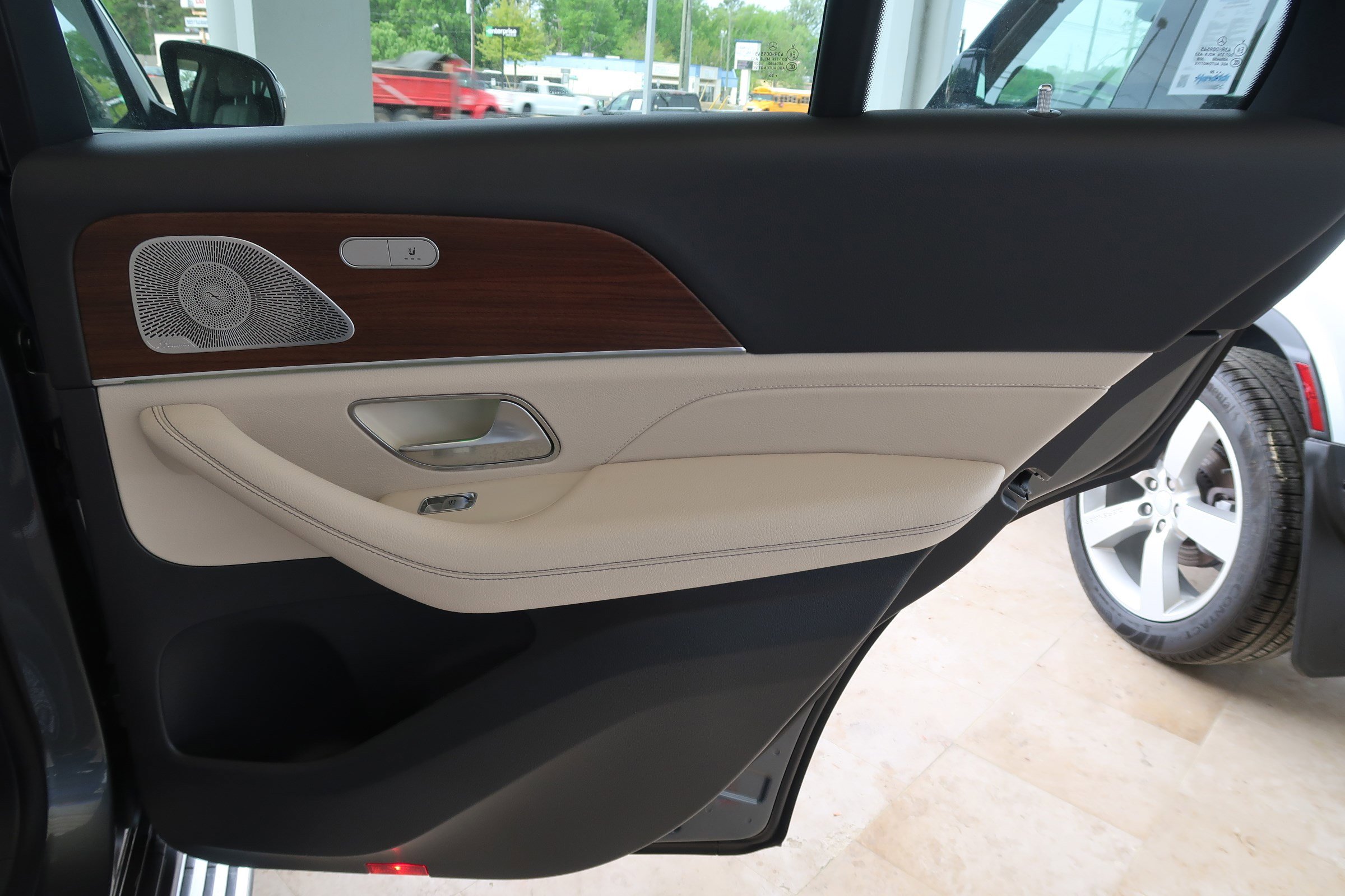 Used 2020 Mercedes-Benz GLE 450 4MATIC image 38