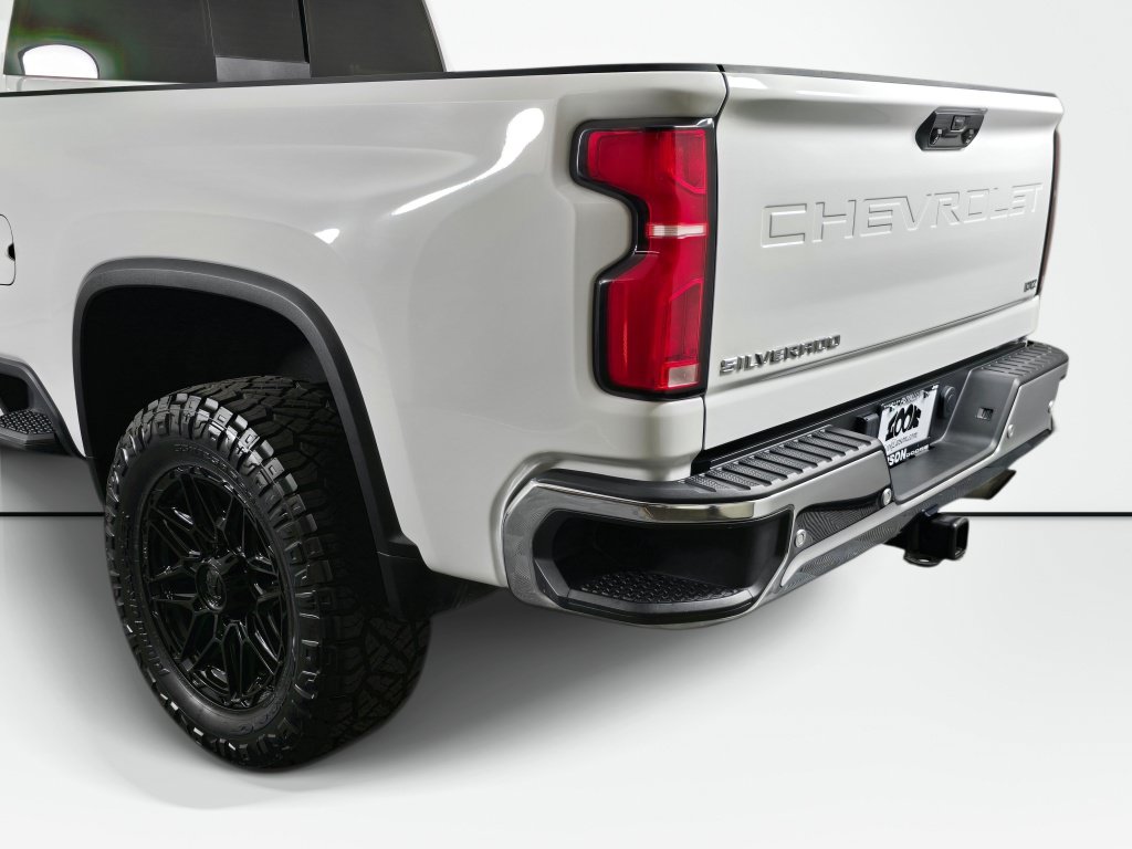 Used 2024 Chevrolet Silverado 3500 LTZ w/ LTZ Plus Package AWD/4WD image 15