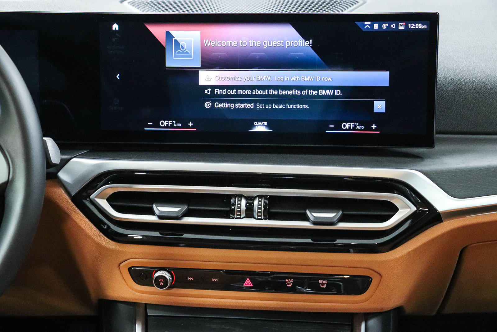 Certified 2024 BMW 330i Sedan w/ Convenience Package RWD image 14