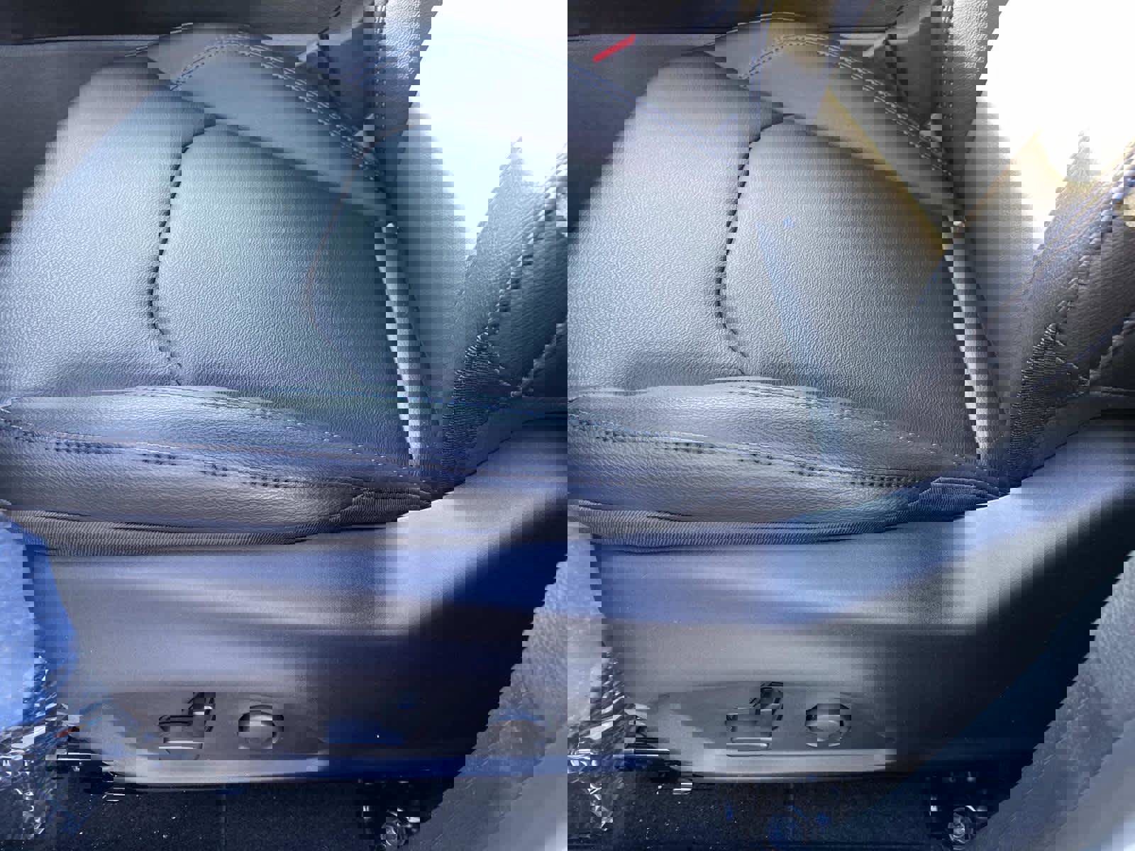 New 2026 Jeep Compass Limited image 9