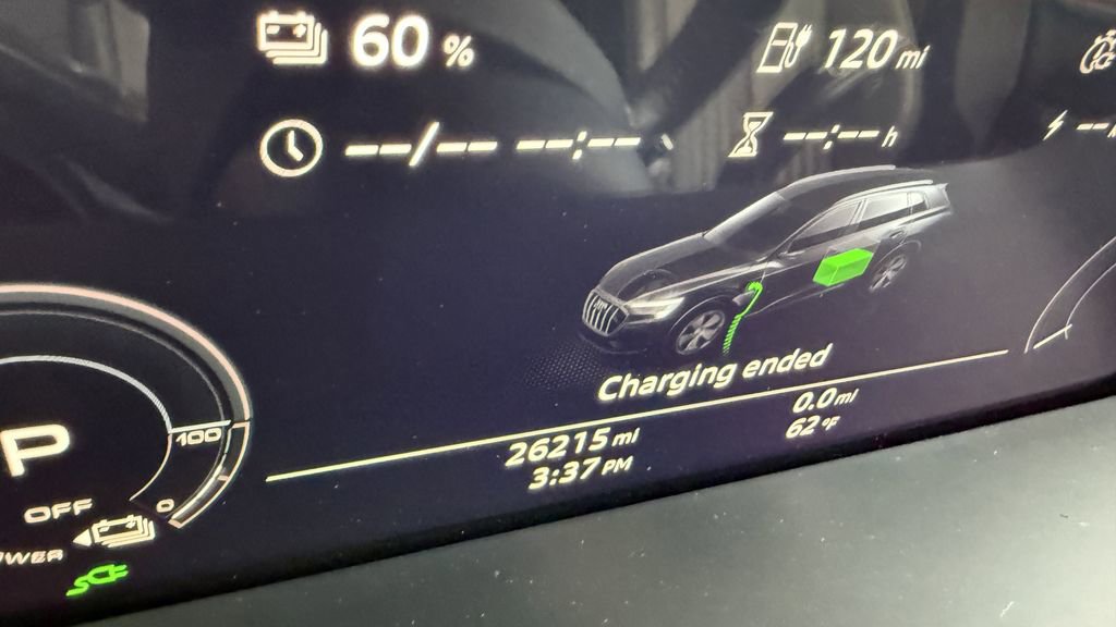 Used 2019 Audi e-tron Prestige w/ Prestige Package image 3