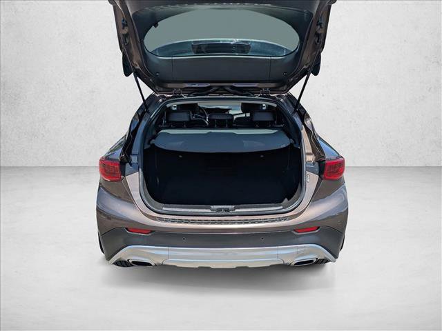 Used 2019 INFINITI QX30 AWD w/ Navigation Package image 6
