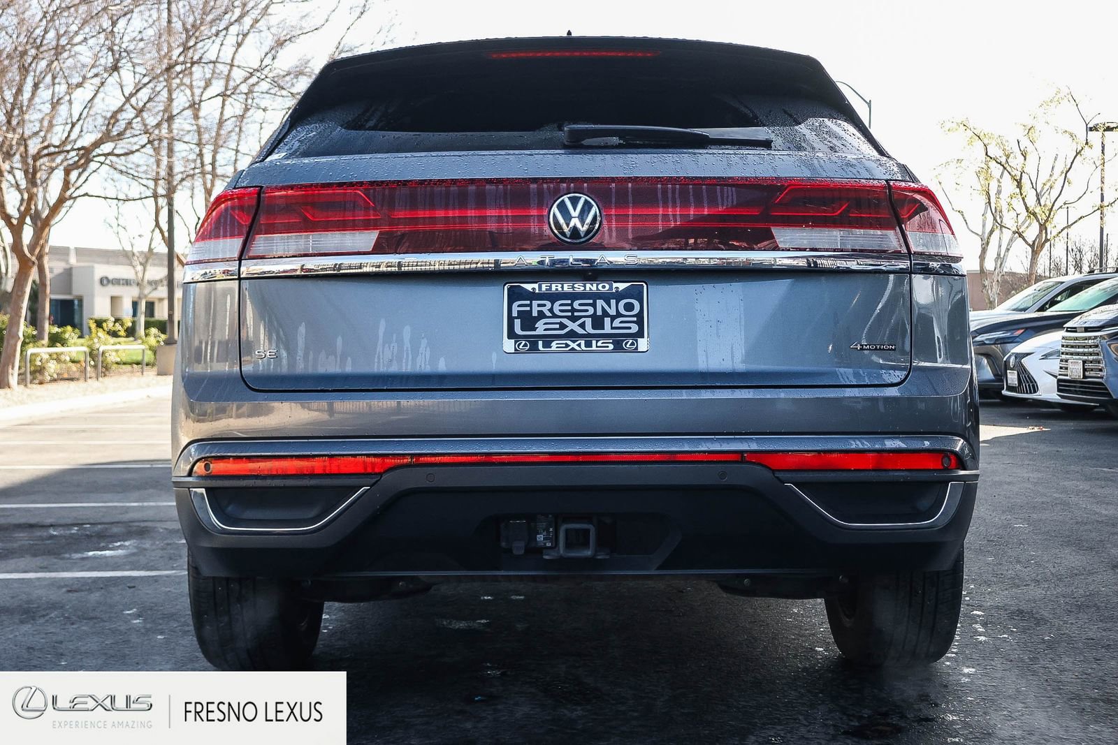 Used 2024 Volkswagen Atlas Cross Sport SE image 5