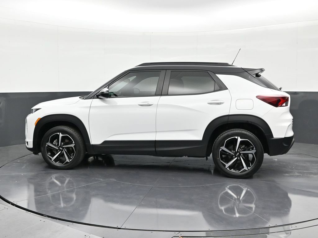 Used 2022 Chevrolet TrailBlazer RS image 2