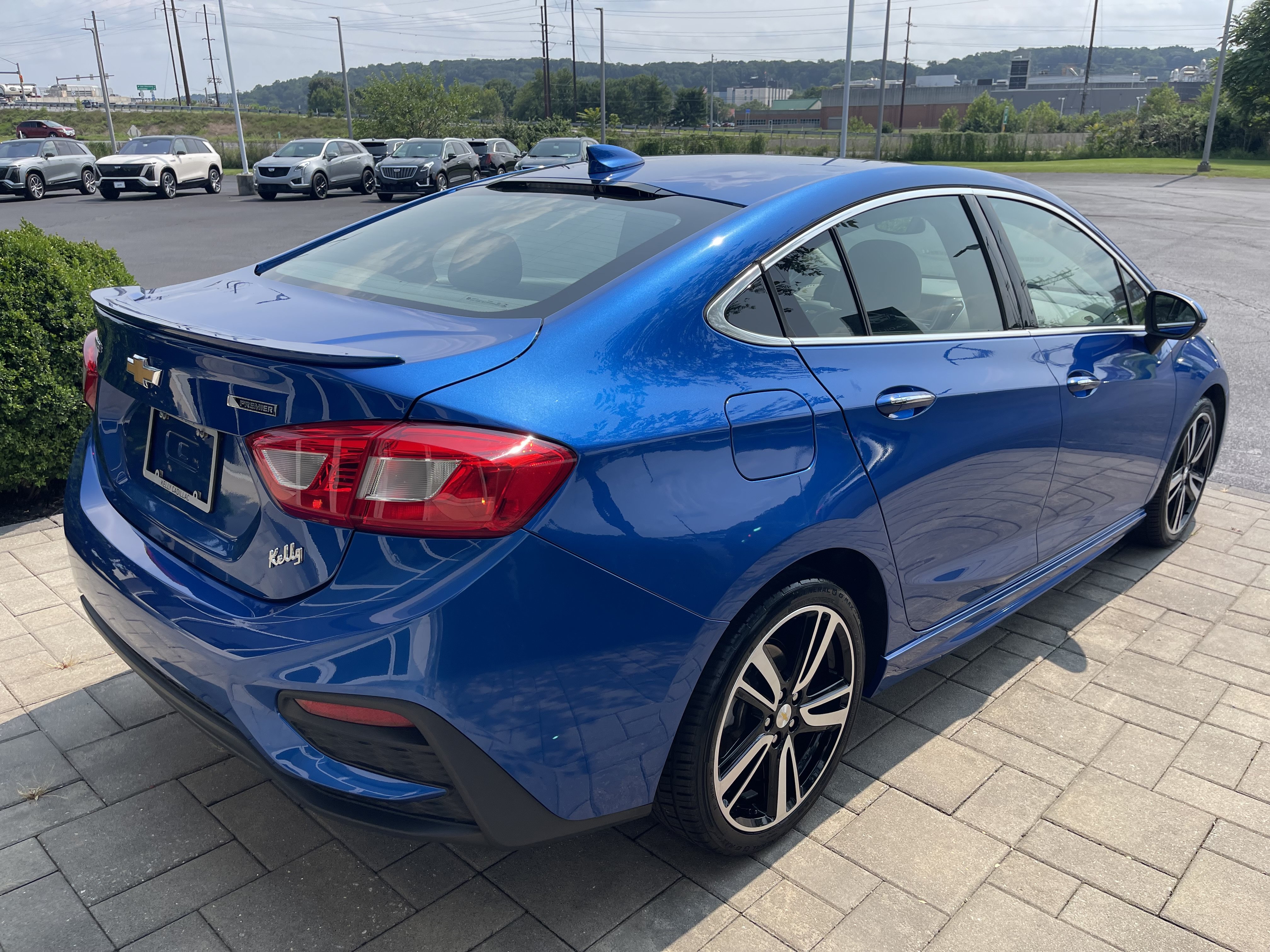 Used 2017 Chevrolet Cruze Premier w/ RS Package FWD image 8