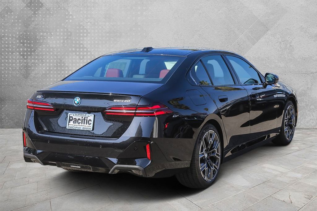 New 2026 BMW i5 eDrive40 w/ M Sport Package RWD image 6