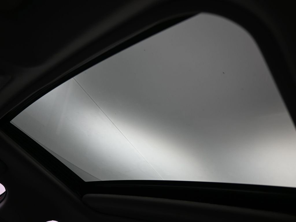 Used 2020 Toyota RAV4 XLE w/ Convenience Package image 23