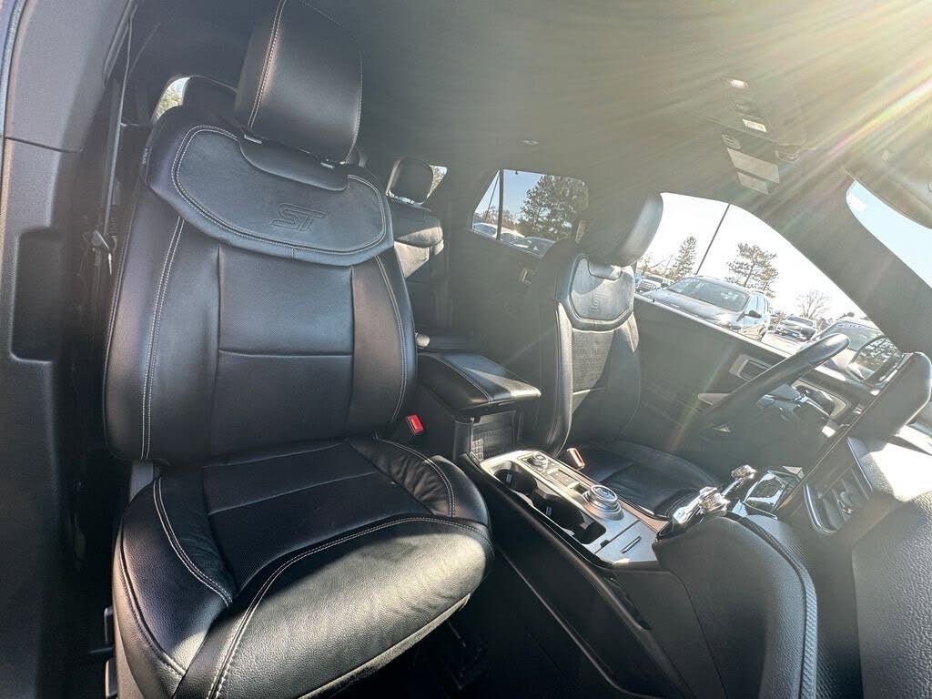 Used 2021 Ford Explorer ST w/ ST Street Pack image 89