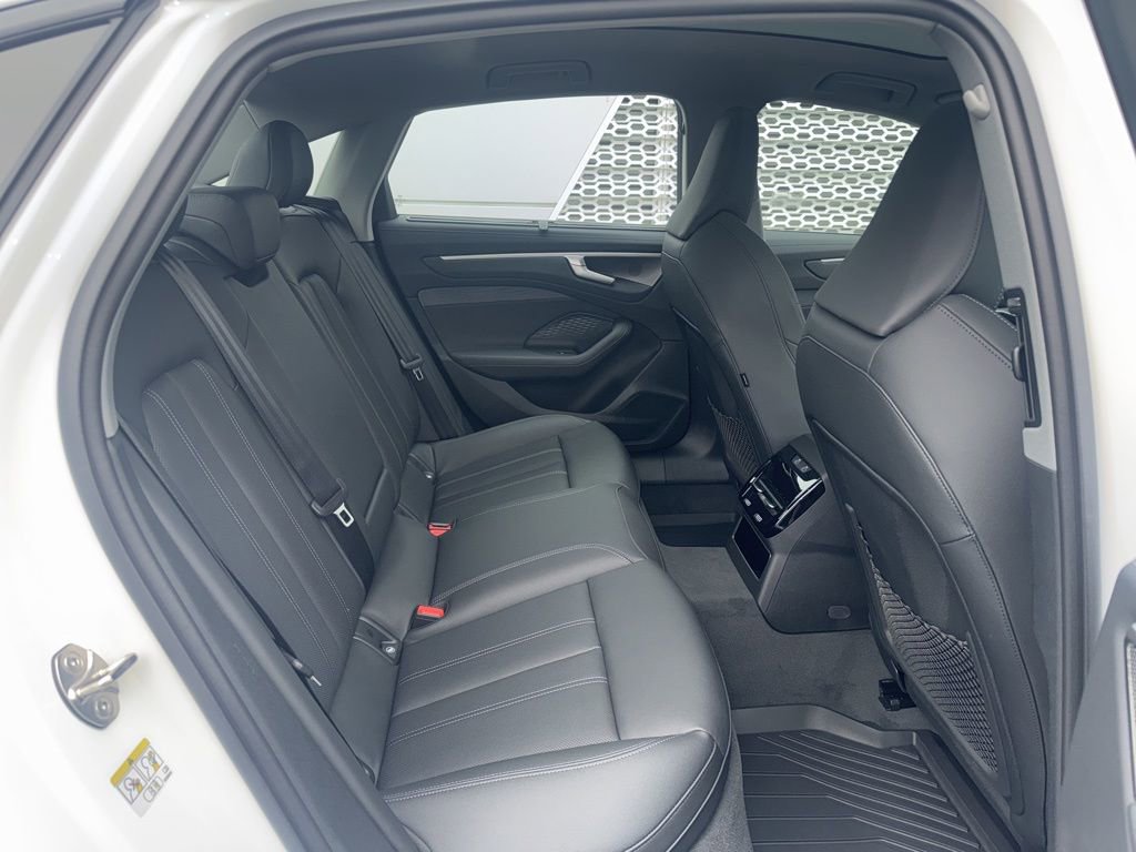 New 2026 Audi A6 Premium Plus image 9