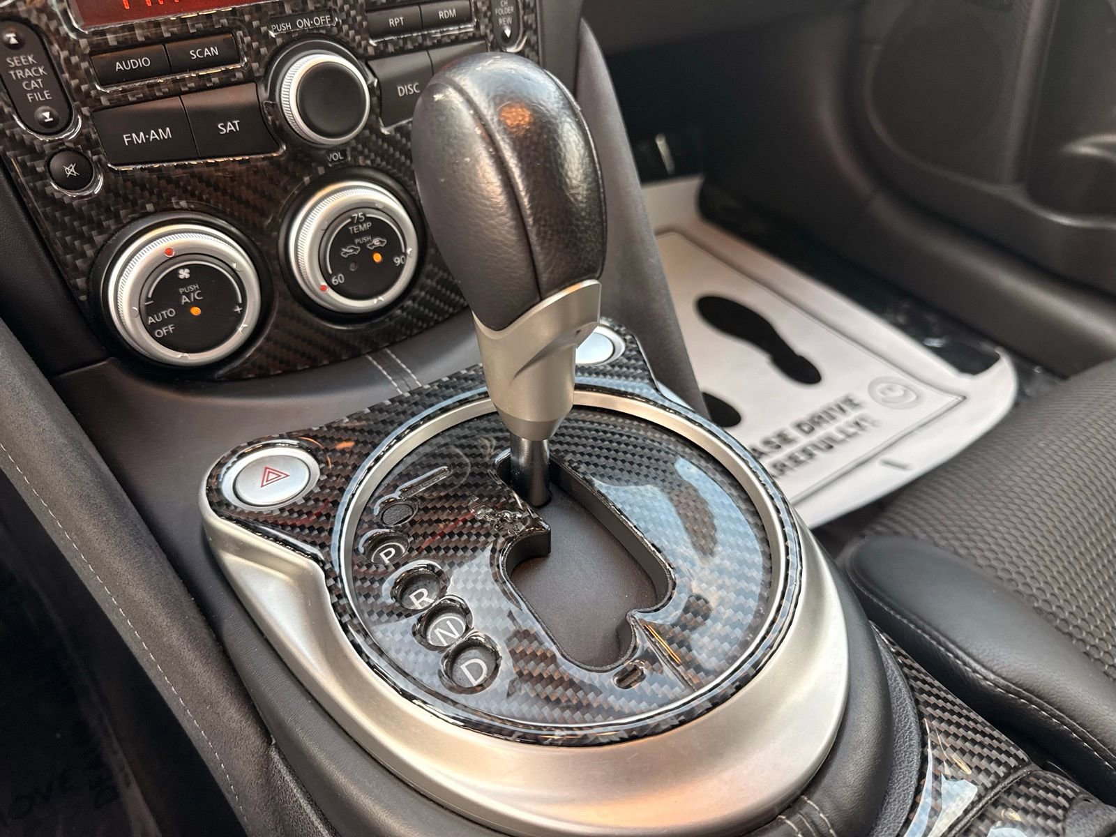 Used 2014 Nissan 370Z Touring RWD image 21