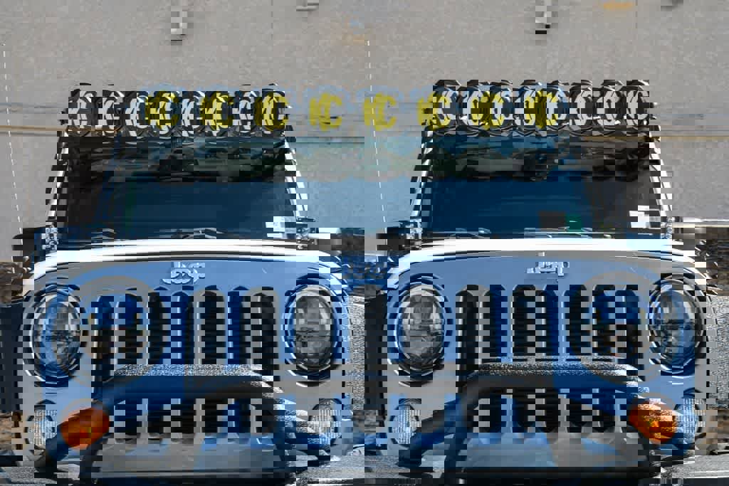 Used 2015 Jeep Wrangler Freedom Edition image 5