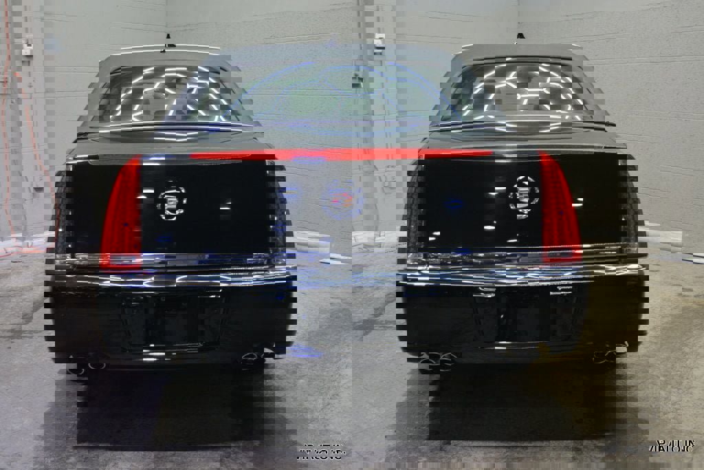 Used 2010 Cadillac DTS Premium w/ Driver Awareness Package image 6