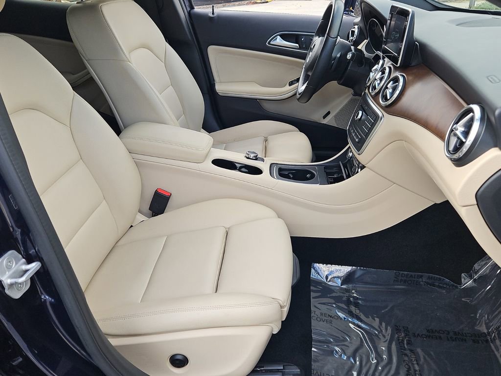 Used 2017 Mercedes-Benz GLA 250 image 19