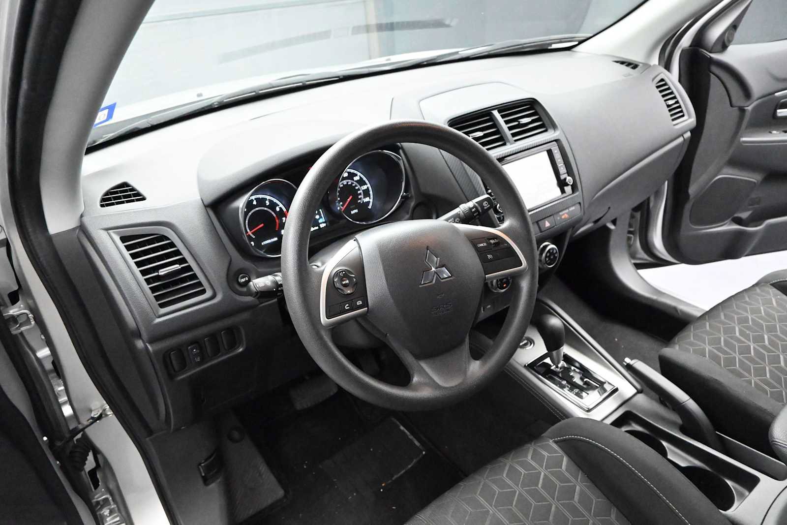 Used 2025 Mitsubishi Outlander Sport ES AWD/4WD image 10