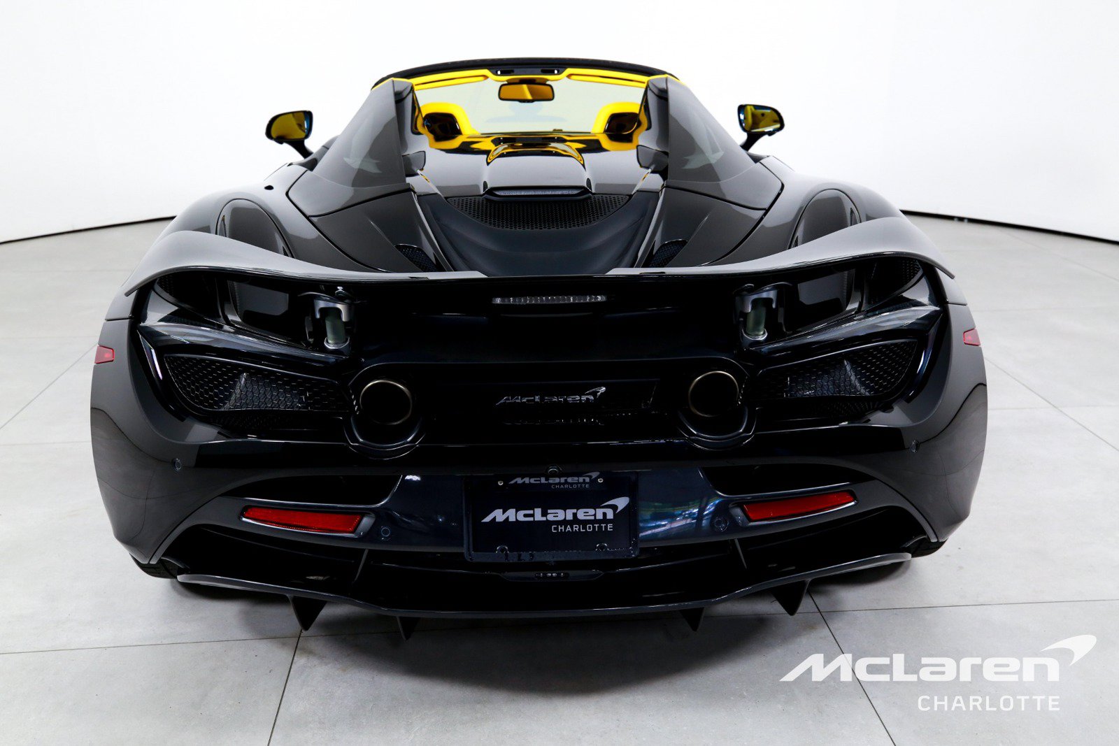 Used 2022 McLaren 720S Spider RWD image 9