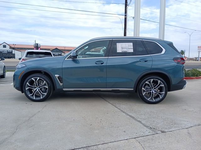 New 2026 BMW X5 sDrive40i image 6
